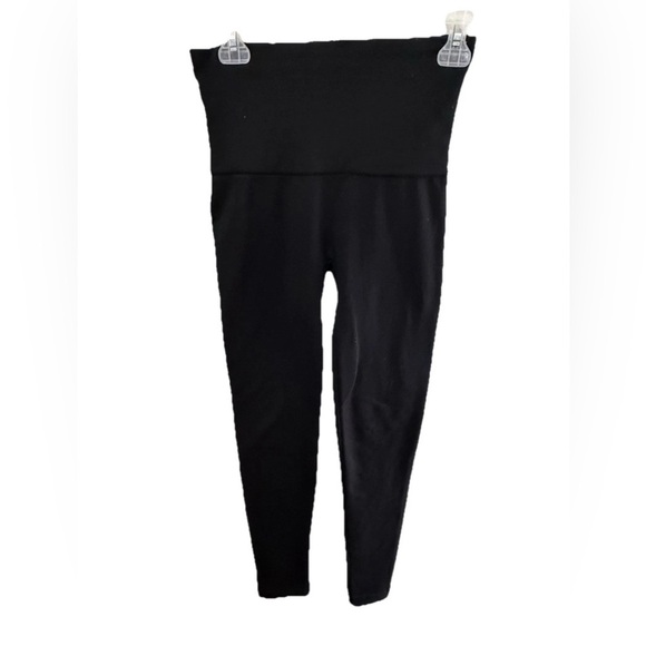 Black High-Waisted Leggings - Picture 1 of 2